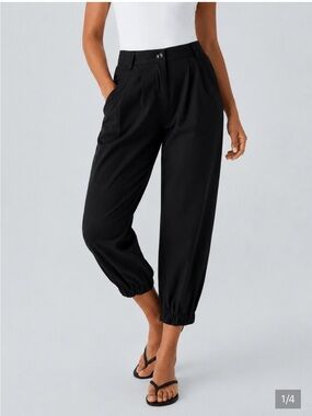 Halara 100% Cotton Jogger Pant. Cropped. Black. NWT.  Size Large